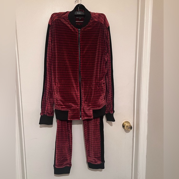 INC Tracksuit - Picture 3 of 7